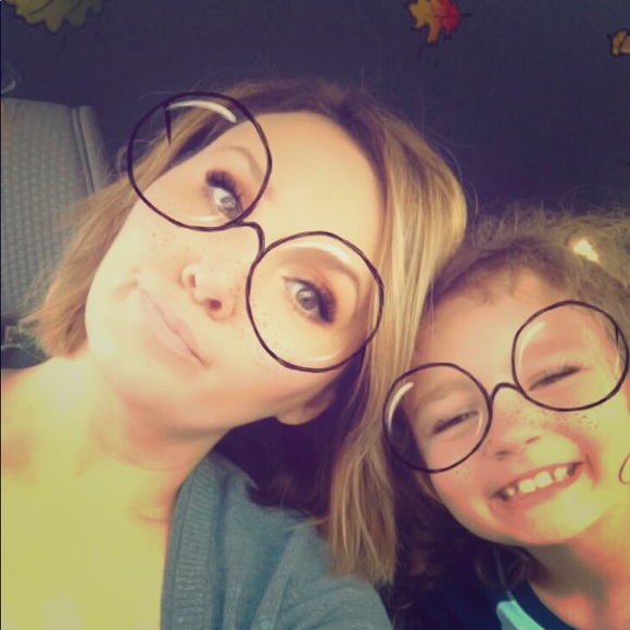 Meet your Posher, Tammara - Picture 1 of 1